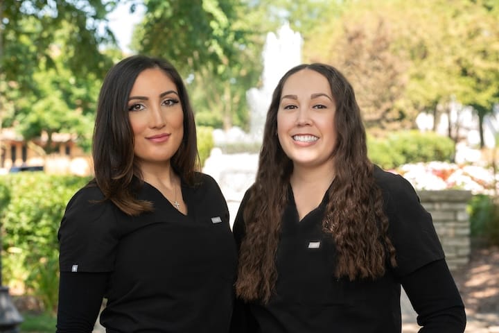 A group picture of our expert dental team of our experienced hygienist team. Meet our Arlington Heights, IL Experienced Hygienists Team